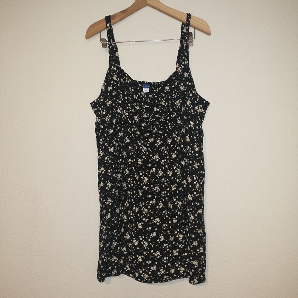 Old Navy XXL Black Babydoll Summer Dress with White Floral Pattern